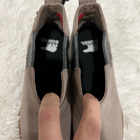 Sorel Emelie II Chelsea Boots - NWT - size 8.5 - Picture 6 of 7